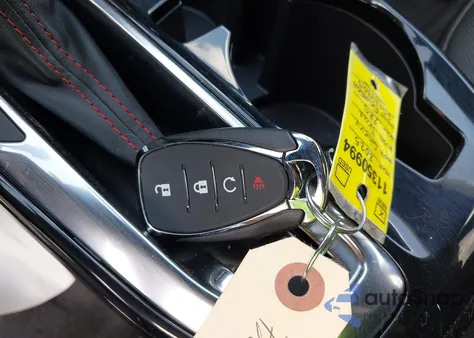 2025 Chevrolet Trax Fwd 2Rs z USA, uszkodzony, nr VIN KL77LJEP6SC179905